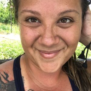 Meet your Posher, Adriane